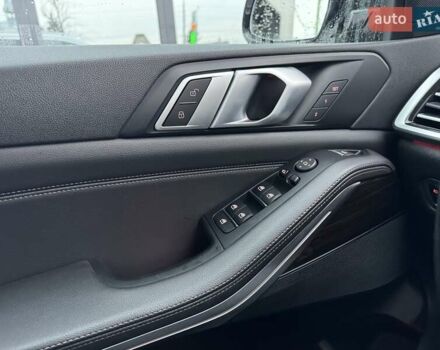 Белый БМВ Х5, объемом двигателя 3 л и пробегом 62 тыс. км за 50900 $, фото 128 на Automoto.ua