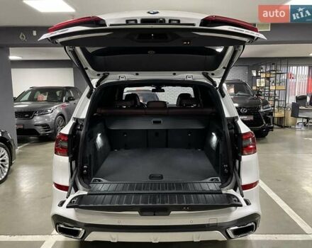 Білий БМВ Х5, об'ємом двигуна 2.99 л та пробігом 73 тис. км за 69700 $, фото 18 на Automoto.ua