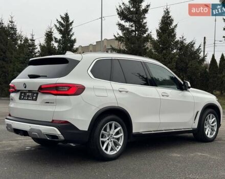 Белый БМВ Х5, объемом двигателя 3 л и пробегом 121 тыс. км за 46900 $, фото 5 на Automoto.ua
