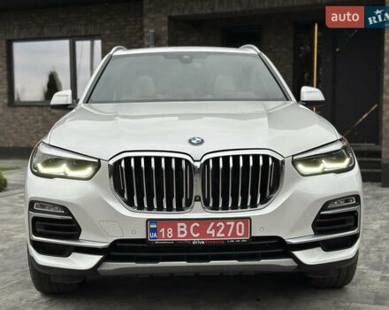 Білий БМВ Х5, об'ємом двигуна 3 л та пробігом 111 тис. км за 39900 $, фото 1 на Automoto.ua