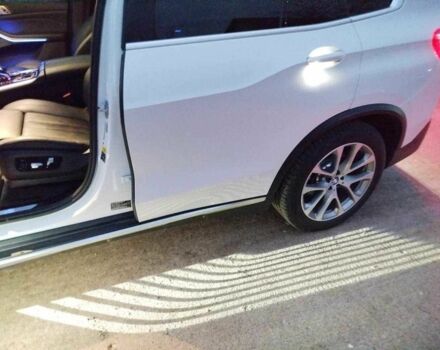 Белый БМВ Х5, объемом двигателя 3 л и пробегом 99 тыс. км за 33000 $, фото 4 на Automoto.ua