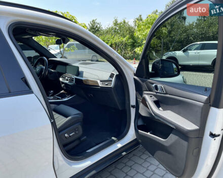 Білий БМВ Х5, об'ємом двигуна 3 л та пробігом 102 тис. км за 43700 $, фото 30 на Automoto.ua
