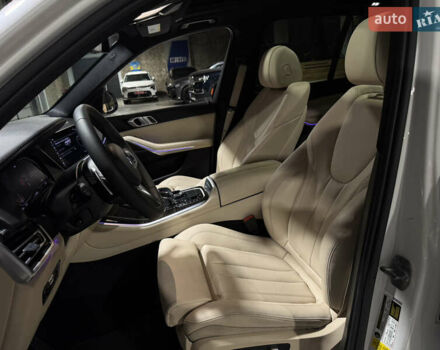 Белый БМВ Х5, объемом двигателя 3 л и пробегом 114 тыс. км за 49900 $, фото 11 на Automoto.ua