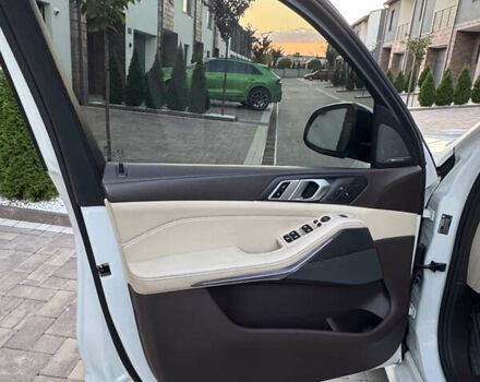 Белый БМВ Х5, объемом двигателя 4.39 л и пробегом 110 тыс. км за 58300 $, фото 24 на Automoto.ua