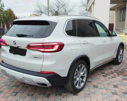 Белый БМВ Х5, объемом двигателя 3 л и пробегом 99 тыс. км за 33000 $, фото 1 на Automoto.ua