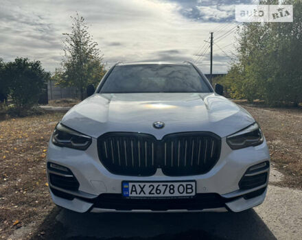 Белый БМВ Х5, объемом двигателя 3 л и пробегом 110 тыс. км за 52000 $, фото 1 на Automoto.ua