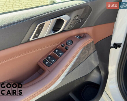 Белый БМВ Х5, объемом двигателя 2.99 л и пробегом 61 тыс. км за 72000 $, фото 15 на Automoto.ua