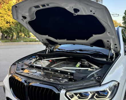 Белый БМВ Х5, объемом двигателя 3 л и пробегом 106 тыс. км за 59500 $, фото 51 на Automoto.ua