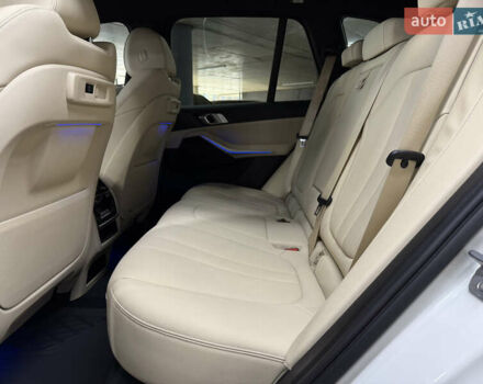Білий БМВ Х5, об'ємом двигуна 3 л та пробігом 137 тис. км за 49900 $, фото 23 на Automoto.ua