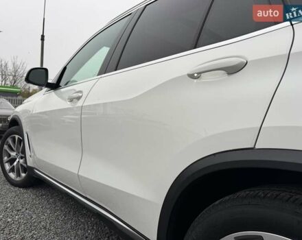 Белый БМВ Х5, объемом двигателя 3 л и пробегом 62 тыс. км за 50900 $, фото 33 на Automoto.ua