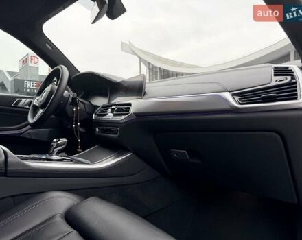 Білий БМВ Х5, об'ємом двигуна 2 л та пробігом 193 тис. км за 49500 $, фото 23 на Automoto.ua