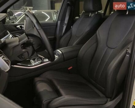Білий БМВ Х5, об'ємом двигуна 3 л та пробігом 78 тис. км за 52989 $, фото 4 на Automoto.ua