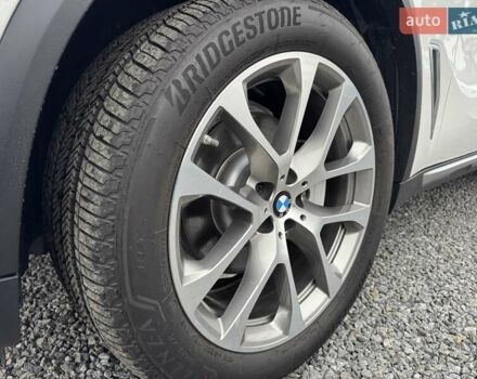 Белый БМВ Х5, объемом двигателя 3 л и пробегом 62 тыс. км за 50900 $, фото 45 на Automoto.ua