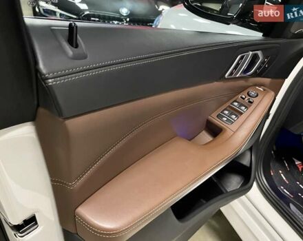 Білий БМВ Х5, об'ємом двигуна 2.99 л та пробігом 73 тис. км за 69700 $, фото 24 на Automoto.ua