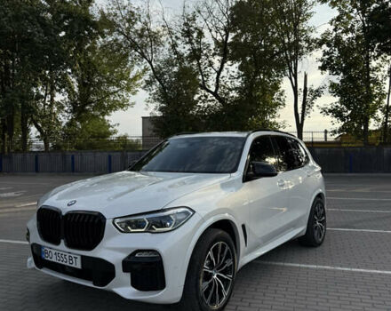 Белый БМВ Х5, объемом двигателя 3 л и пробегом 122 тыс. км за 57500 $, фото 1 на Automoto.ua