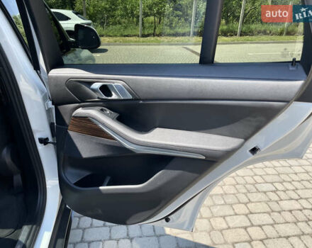 Білий БМВ Х5, об'ємом двигуна 3 л та пробігом 102 тис. км за 43700 $, фото 28 на Automoto.ua