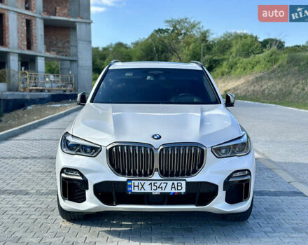 Белый БМВ Х5, объемом двигателя 2.99 л и пробегом 104 тыс. км за 71000 $, фото 1 на Automoto.ua