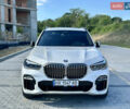 Белый БМВ Х5, объемом двигателя 2.99 л и пробегом 104 тыс. км за 71000 $, фото 1 на Automoto.ua