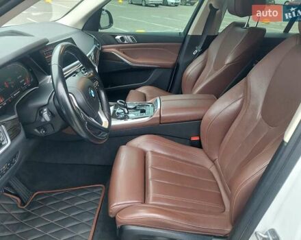 Белый БМВ Х5, объемом двигателя 2.99 л и пробегом 131 тыс. км за 61000 $, фото 9 на Automoto.ua