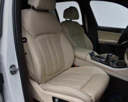 Белый БМВ Х5, объемом двигателя 3 л и пробегом 44 тыс. км за 8500 $, фото 9 на Automoto.ua