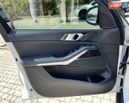 Білий БМВ Х5, об'ємом двигуна 3 л та пробігом 102 тис. км за 43700 $, фото 15 на Automoto.ua