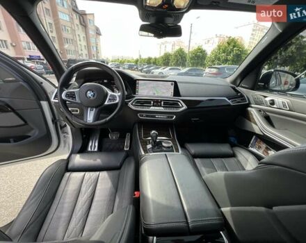 Белый БМВ Х5, объемом двигателя 3 л и пробегом 92 тыс. км за 52999 $, фото 25 на Automoto.ua