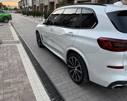 Белый БМВ Х5, объемом двигателя 4.39 л и пробегом 110 тыс. км за 58300 $, фото 5 на Automoto.ua