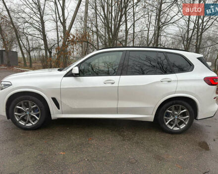 Белый БМВ Х5, объемом двигателя 2.99 л и пробегом 141 тыс. км за 64900 $, фото 2 на Automoto.ua