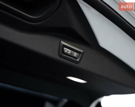 Белый БМВ Х5, объемом двигателя 3 л и пробегом 135 тыс. км за 64000 $, фото 64 на Automoto.ua