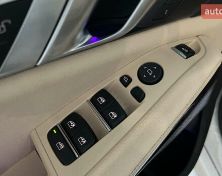 Белый БМВ Х5, объемом двигателя 3 л и пробегом 144 тыс. км за 46500 $, фото 25 на Automoto.ua