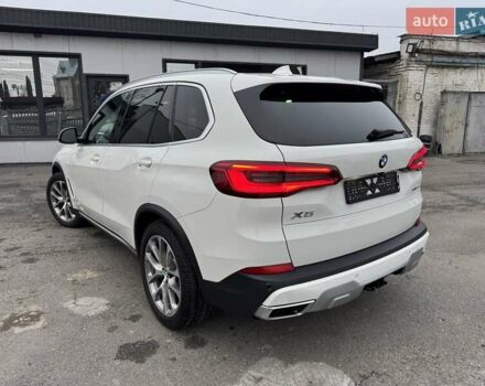 Белый БМВ Х5, объемом двигателя 3 л и пробегом 62 тыс. км за 50900 $, фото 76 на Automoto.ua