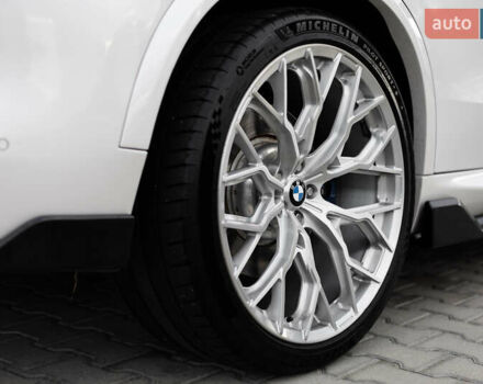 Белый БМВ Х5, объемом двигателя 3 л и пробегом 135 тыс. км за 64000 $, фото 8 на Automoto.ua