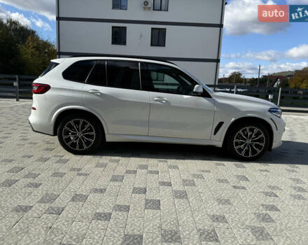 Белый БМВ Х5, объемом двигателя 3 л и пробегом 93 тыс. км за 55000 $, фото 2 на Automoto.ua