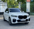 Білий БМВ Х5, об'ємом двигуна 3 л та пробігом 162 тис. км за 59000 $, фото 1 на Automoto.ua