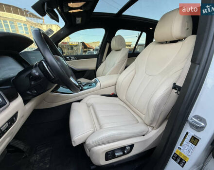 Белый БМВ Х5, объемом двигателя 3 л и пробегом 162 тыс. км за 34200 $, фото 9 на Automoto.ua