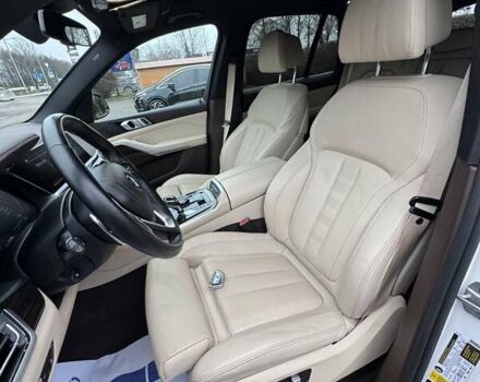 Белый БМВ Х5, объемом двигателя 3 л и пробегом 121 тыс. км за 46900 $, фото 14 на Automoto.ua