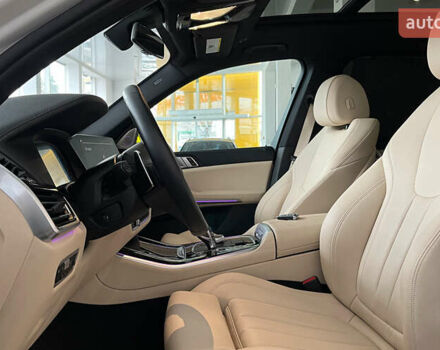 Белый БМВ Х5, объемом двигателя 3 л и пробегом 144 тыс. км за 46500 $, фото 8 на Automoto.ua