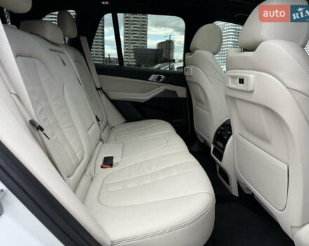 Белый БМВ Х5, объемом двигателя 3 л и пробегом 92 тыс. км за 47900 $, фото 51 на Automoto.ua