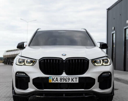 Белый БМВ Х5, объемом двигателя 3 л и пробегом 135 тыс. км за 64000 $, фото 2 на Automoto.ua
