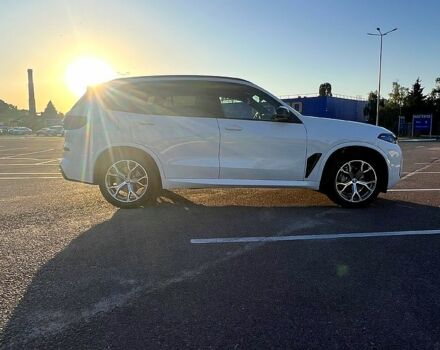 Белый БМВ Х5, объемом двигателя 3 л и пробегом 76 тыс. км за 53900 $, фото 1 на Automoto.ua