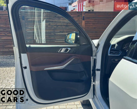 Белый БМВ Х5, объемом двигателя 2.99 л и пробегом 61 тыс. км за 72000 $, фото 14 на Automoto.ua