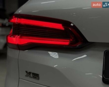 Белый БМВ Х5, объемом двигателя 4.39 л и пробегом 166 тыс. км за 55500 $, фото 18 на Automoto.ua