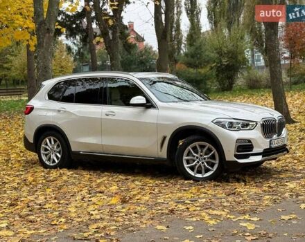 Белый БМВ Х5, объемом двигателя 3 л и пробегом 88 тыс. км за 50000 $, фото 2 на Automoto.ua