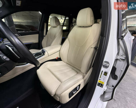 Білий БМВ Х5, об'ємом двигуна 3 л та пробігом 137 тис. км за 49900 $, фото 18 на Automoto.ua