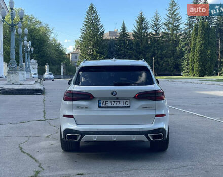 Білий БМВ Х5, об'ємом двигуна 3 л та пробігом 162 тис. км за 59000 $, фото 6 на Automoto.ua