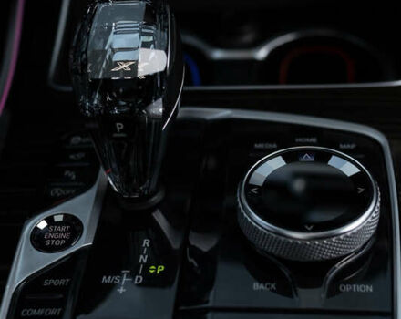 Белый БМВ Х5, объемом двигателя 3 л и пробегом 135 тыс. км за 64000 $, фото 92 на Automoto.ua