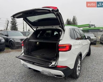 Белый БМВ Х5, объемом двигателя 3 л и пробегом 62 тыс. км за 50900 $, фото 23 на Automoto.ua
