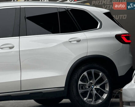 Белый БМВ Х5, объемом двигателя 3 л и пробегом 100 тыс. км за 48999 $, фото 15 на Automoto.ua