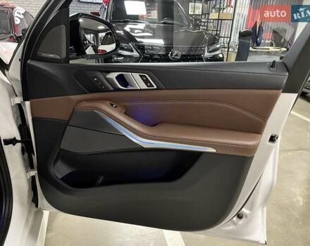 Білий БМВ Х5, об'ємом двигуна 2.99 л та пробігом 73 тис. км за 69700 $, фото 41 на Automoto.ua