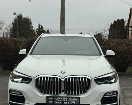 Белый БМВ Х5, объемом двигателя 3 л и пробегом 121 тыс. км за 46900 $, фото 1 на Automoto.ua